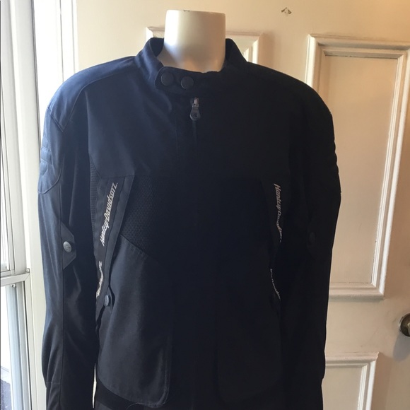 Ladies Harley Davidson Jacket - Picture 10 of 15